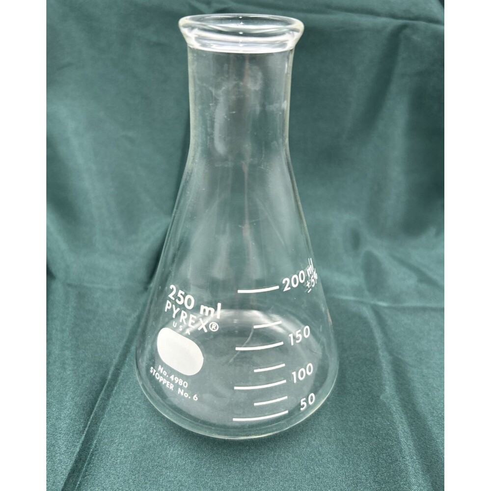 Pyrex Glass 250ml No. 4980 Stopper No 6 Lab Beaker Flask Made in USA